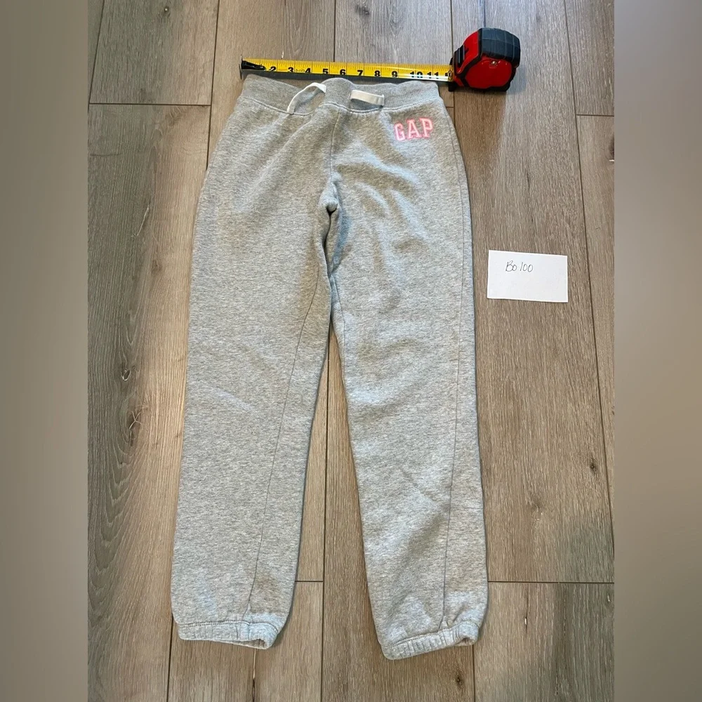 GAP Gray Kids Arch Logo Joggers sweatpants Girl Size 10‎